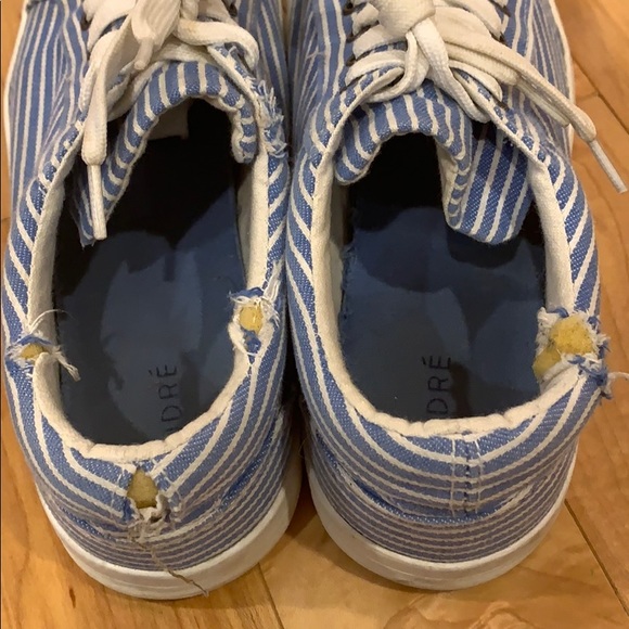 André Canvas Sneakers - Picture 2 of 6